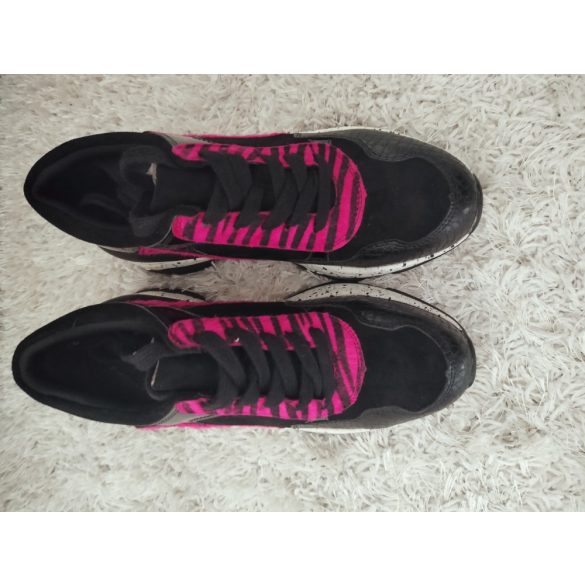 Fekete pink női sportcipő 